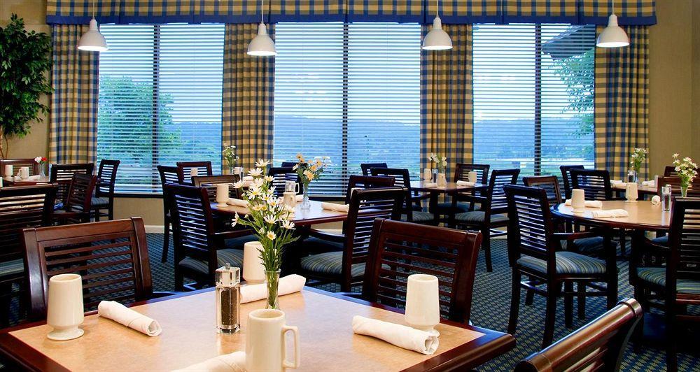 Ramada By Wyndham Greensburg Hotel & Conference Center Restauracja zdjęcie